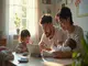 familien-im-wandel-erziehung-schlafmangel-kita-plaetze-und-digitale-risiken
